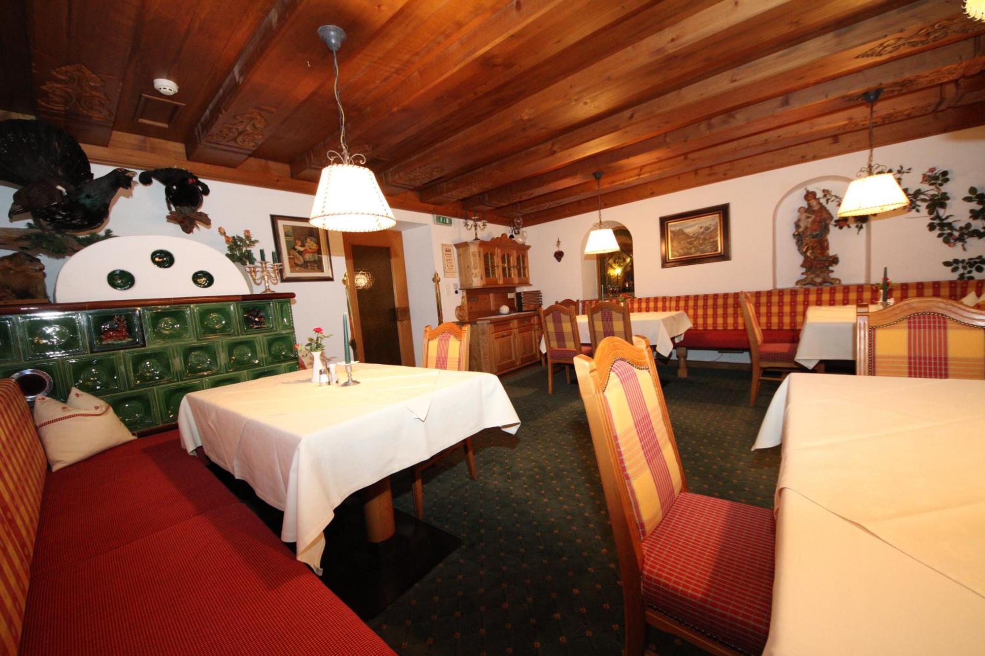 Hotel Almhof Нойштіфт-ім-Штубайталь Екстер'єр фото