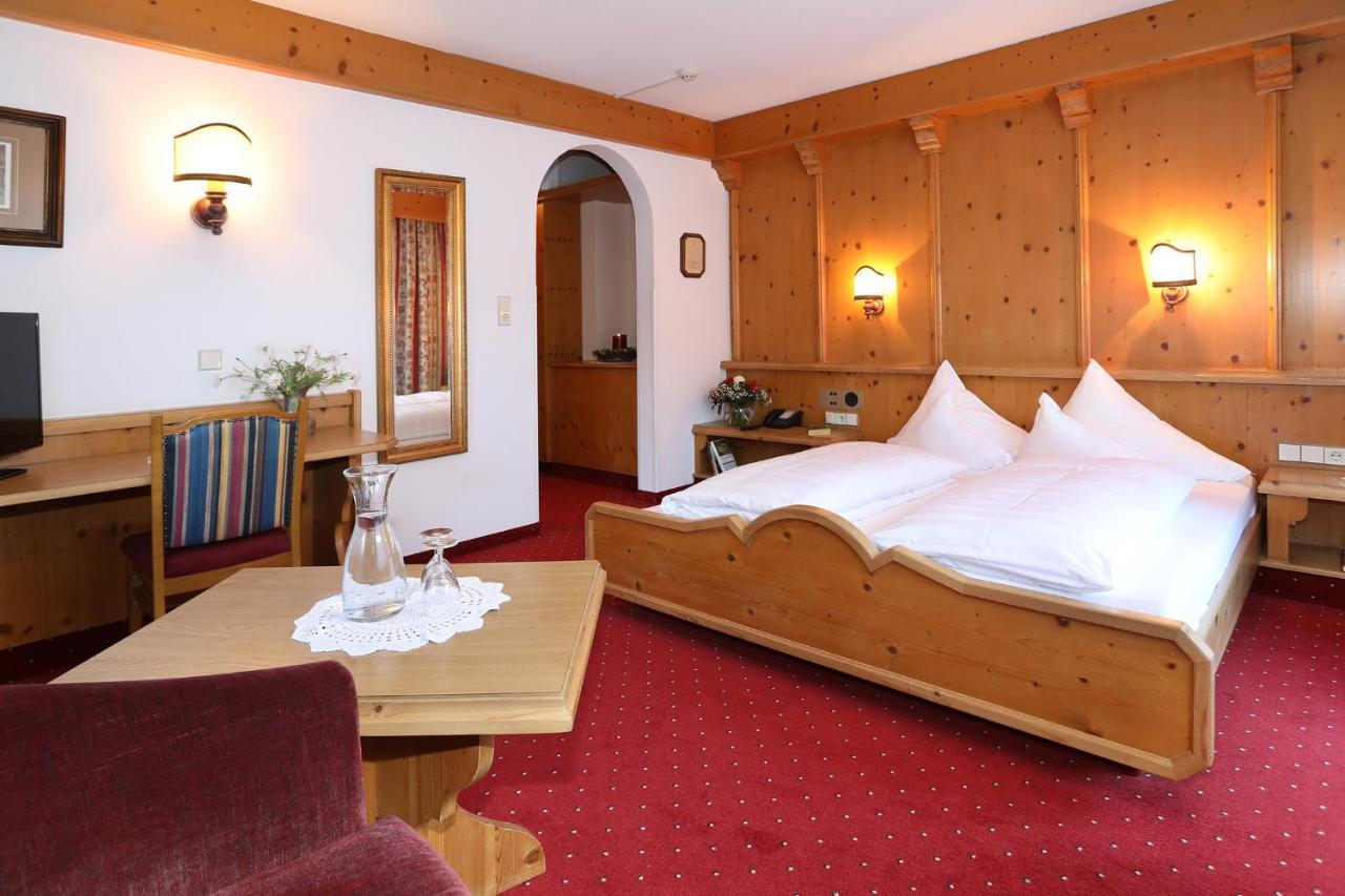 Hotel Almhof Нойштіфт-ім-Штубайталь Екстер'єр фото